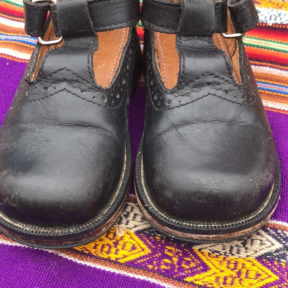 Mikoleon May Janes - Picture 3 of 9